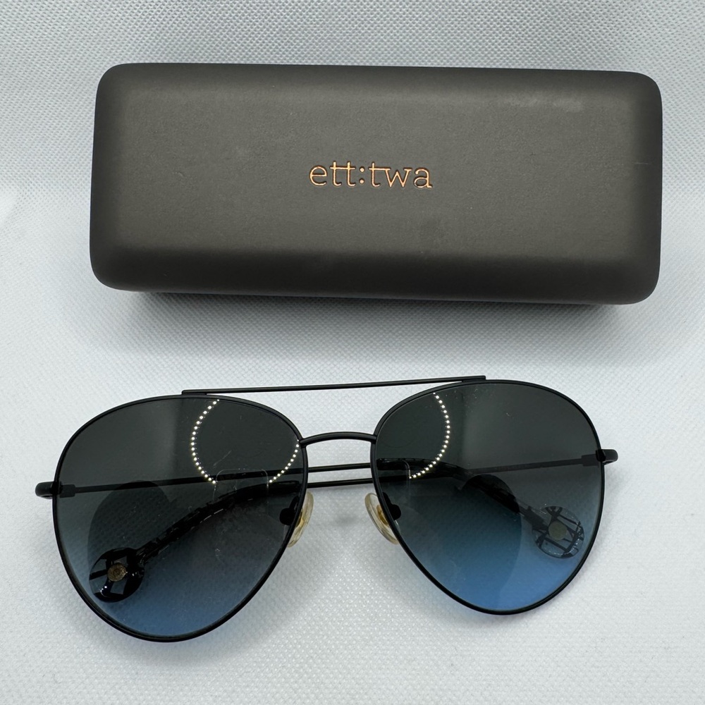 ☀️🕶️ Anthropologie ett:twa Sunglasses